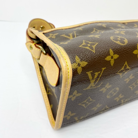 Louis Vuitton ‘Popincourt’ Long Shoulder Bag - Picture 9 of 14